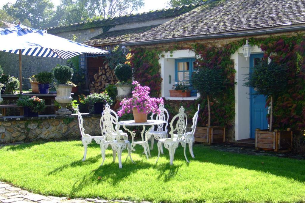 Bed and Breakfast Les Glycines à Ury Extérieur photo
